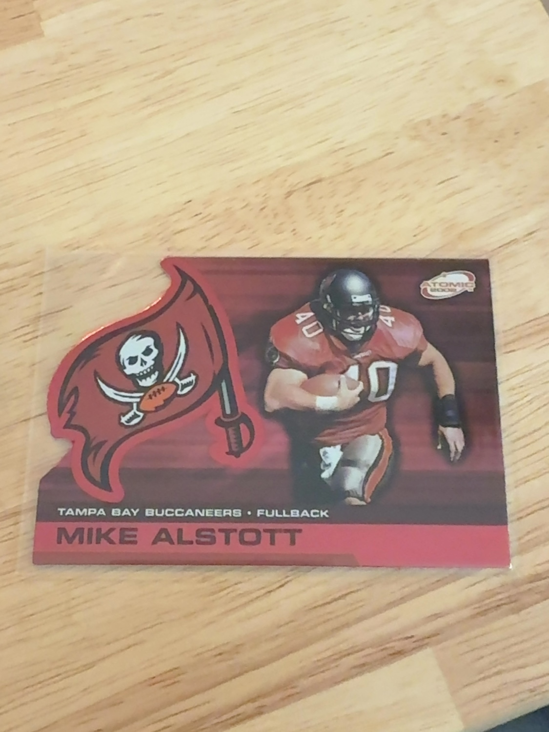 2002 Atomic Mike Alstott Red Parallel!! Tampa Bay Buccaneers! Color Match! #92