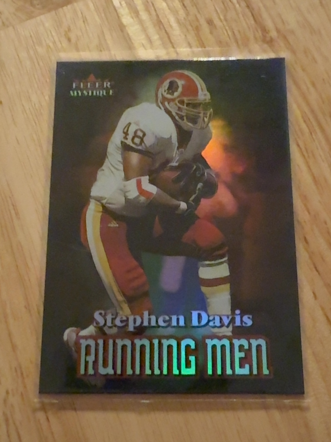 2000 Fleer Mystique Stephen Davis Mystique “Running Men” Insert! Washington Redskins! #19