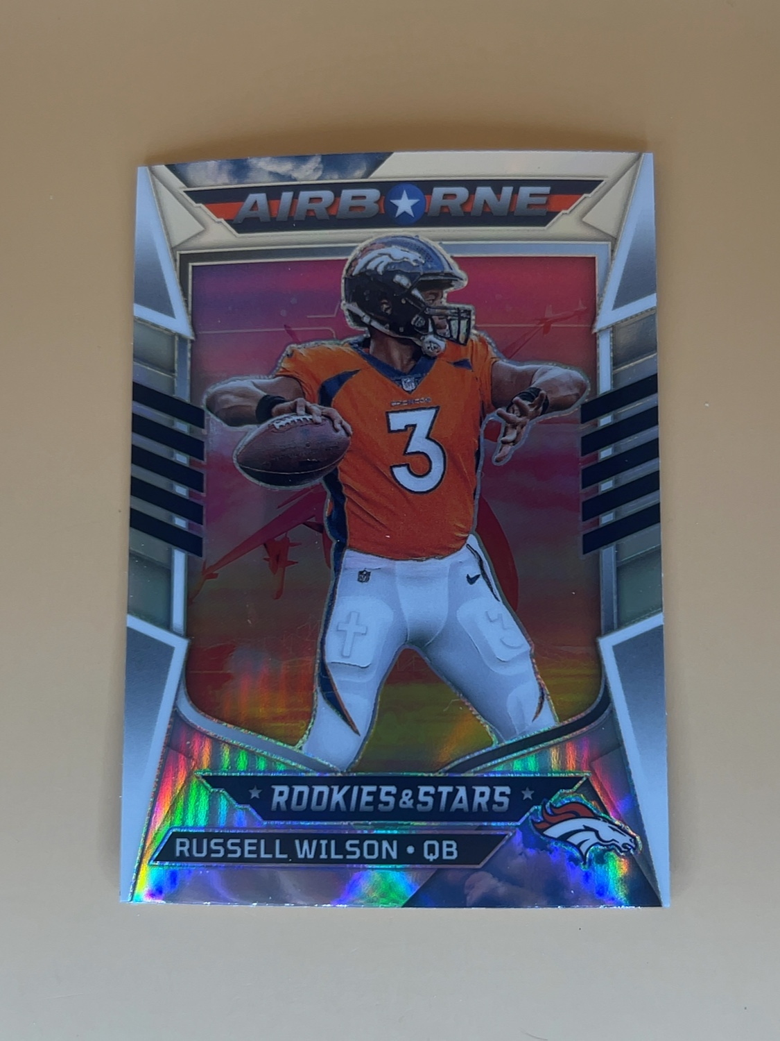 2022 Rookie & Stars Russell Wilson #AI-9 Airborne Silver Prizm